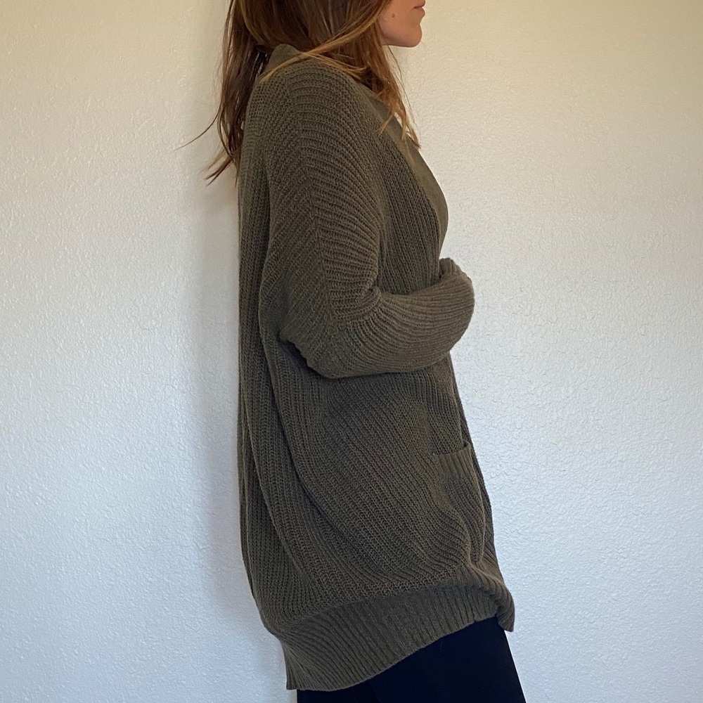 BDG • Urban Outfitters • Parker Cardigan Green XS